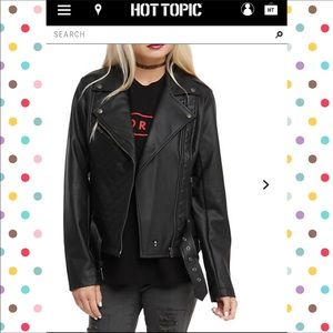 LAST PRICE BEFORE DONATED 🖤 Faux Leather Jacket